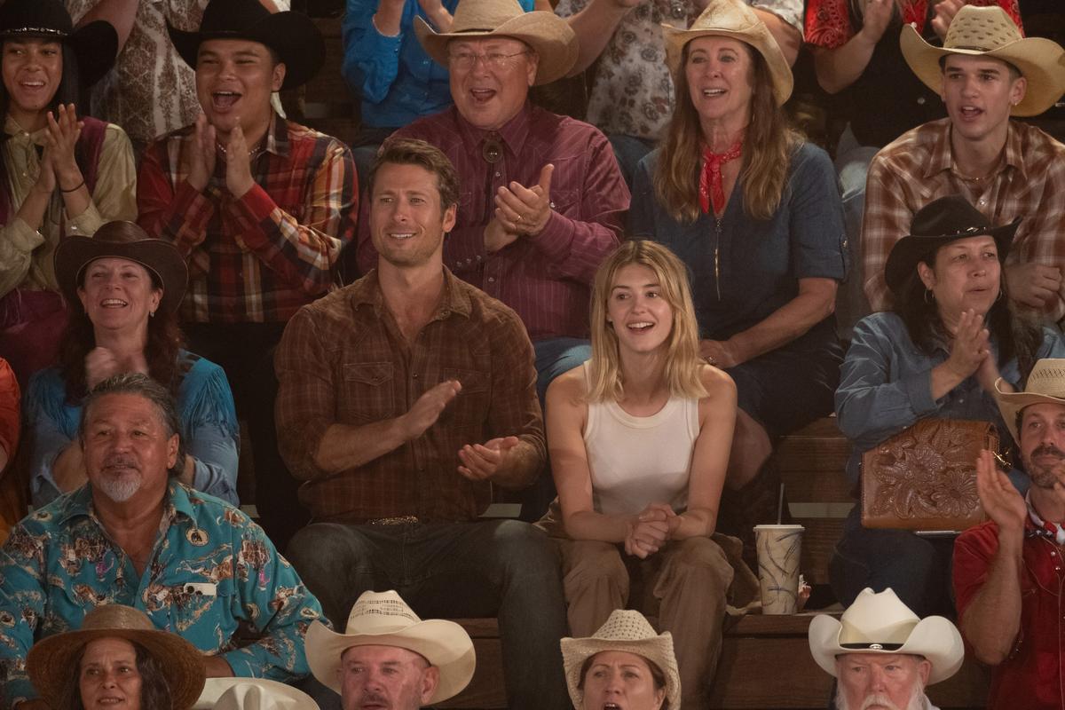 Glen Powell and Daisy Edgar-Jones in a still from ‘Twisters’