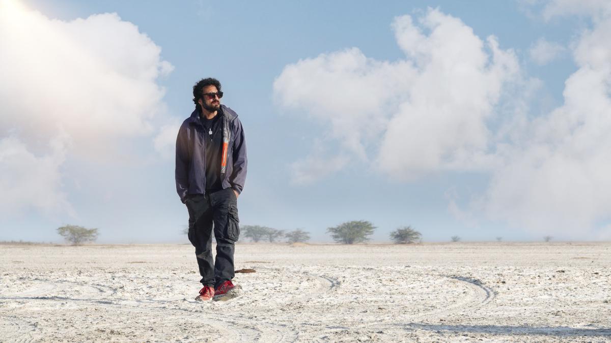 Homi Adajania shoots for 'Saas, Bahu Aur Flamingo' in Rajasthan and Kutch