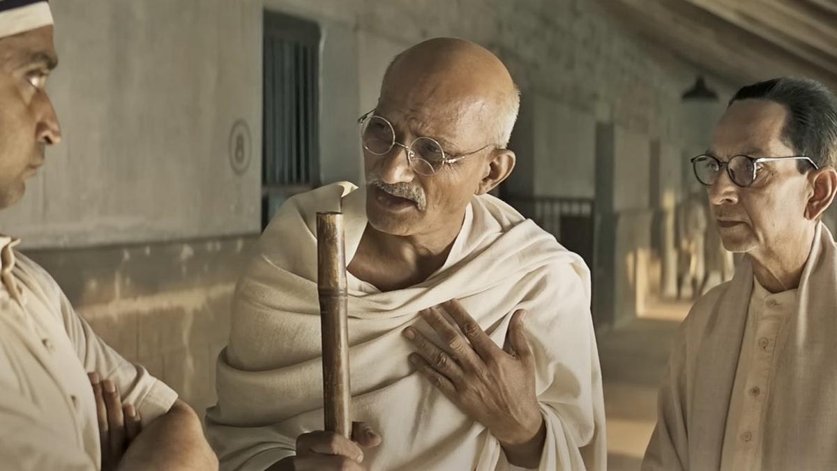 ‘Gandhi Godse: Ek Yudh’ movie review: A timely dialogue on the idea of India 