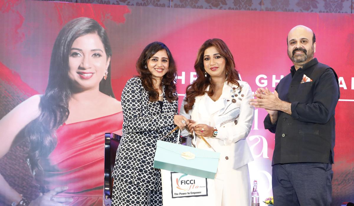 Shreya Ghoshal with Divya Abhishek, President of Flow Chennai, and Pianoist Anil Srinivasan