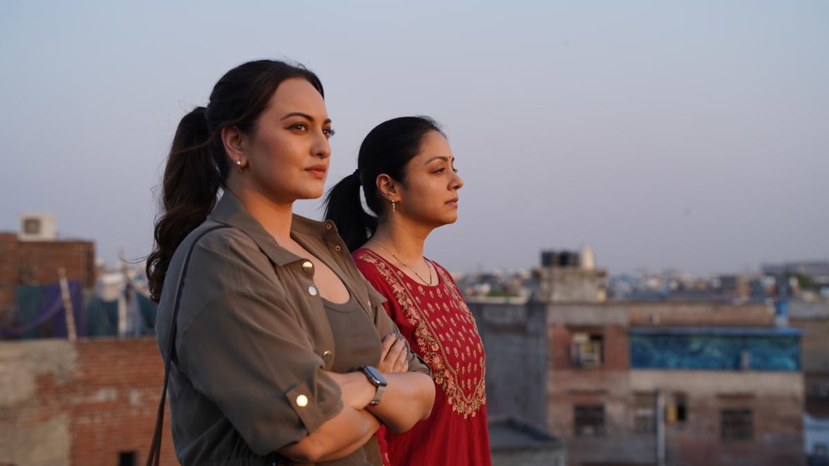 Sonakshi Sinha and Jyotika in the film Sonakshi Sinha and Jyotika in the film