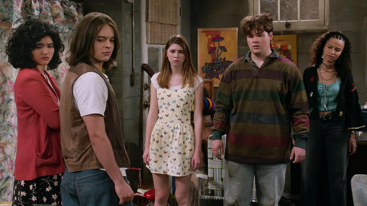 ‘That ‘90s Show’ Part 2 series review: Popular teen sitcom has joyfully become its own beastie