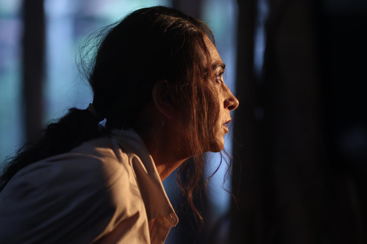 Karisma Kapoor returns in a raw, realistic avatar in Abhinay Deo’s crime thriller 