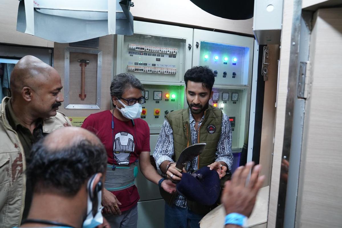 Bhat and actor Raghav Juyal, who plays the villainous ‘Fani’, in production still from ‘Kill’