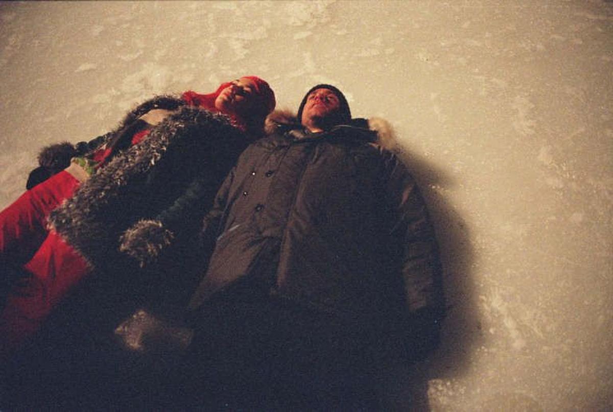 Kate Winslet (a sinistra) e Jim Carrey (a destra) in “L'eterna luce della mente ti canotta” di Michel Gondry Kate Winslet (a sinistra) e Jim Carrey (a destra) in “L'eterna luce della mente ti canotta” di Michel Gondry