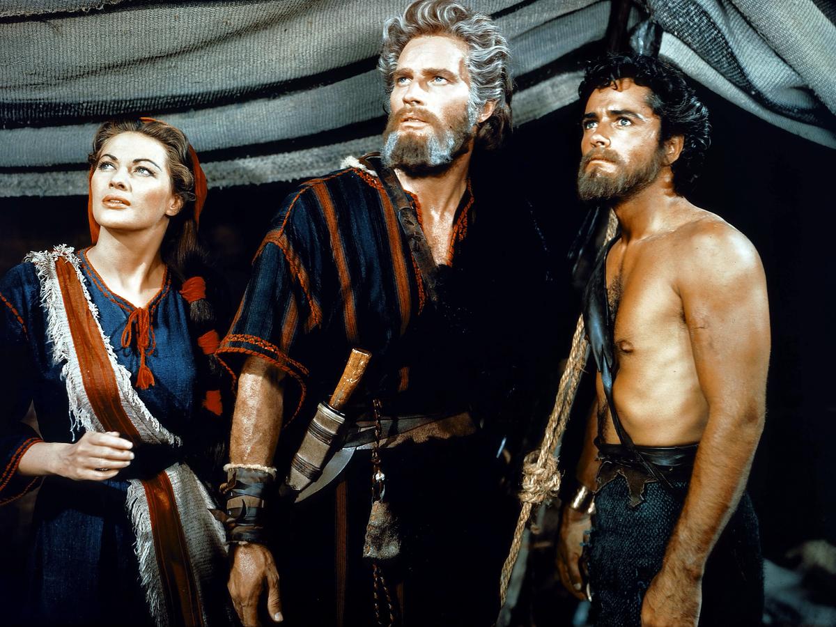 Yvonne De Carlo, Charlton Heston and John Derek in a scene from the film “The Ten Commandments”