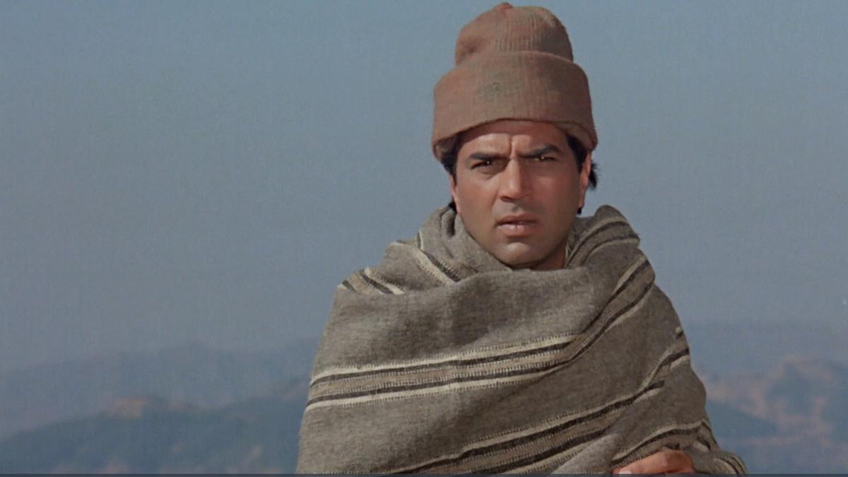 A still from ‘Chupke Chupke’
