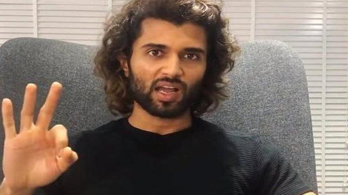 Vijay Deverakonda posts video on ‘#KillFakeNews’, Mahesh Babu and Chiranjeevi stand up for actor