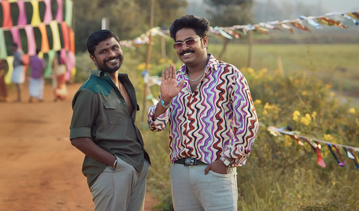 Sarath Sabha e Roshan Shanavas em foto de 'Nellikkampoyil Night Riders' Sarath Sabha e Roshan Shanavas em foto de 'Nellikkampoyil Night Riders'