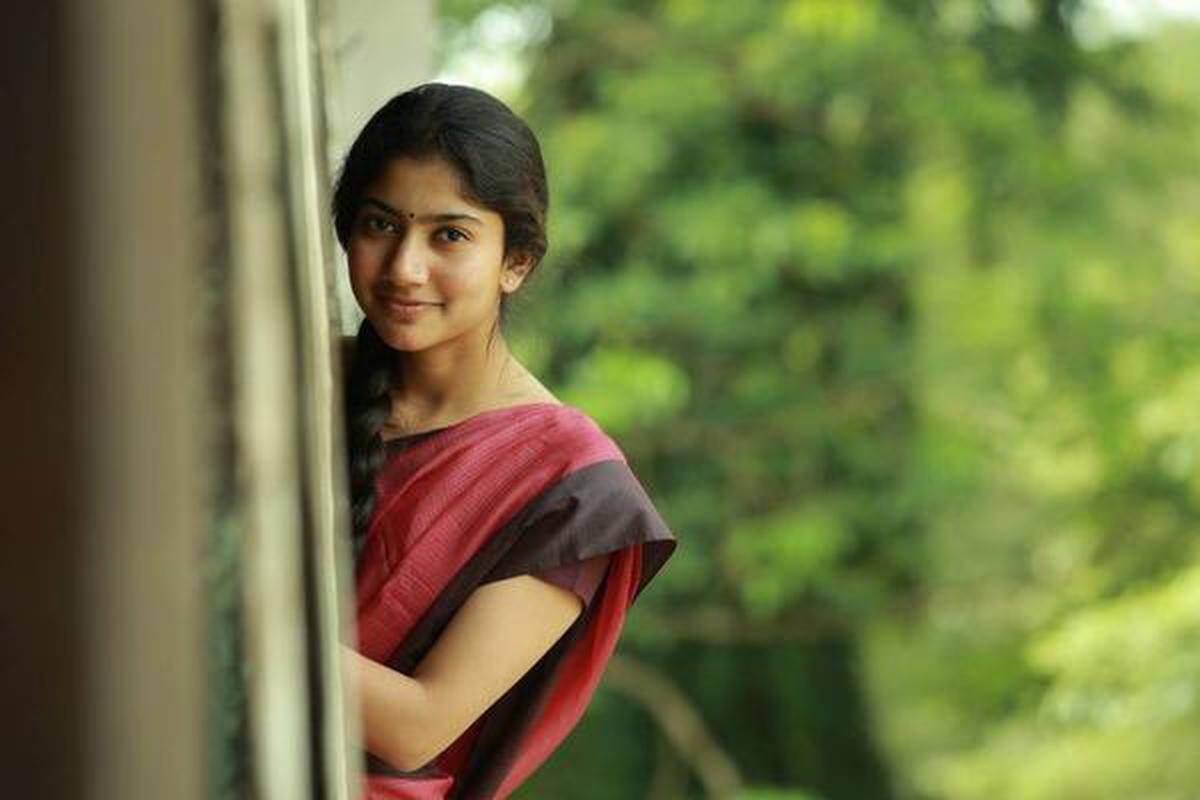 1200px x 800px - Selvaraghavan would not let me blink while filming 'NGK': Sai Pallavi - The  Hindu