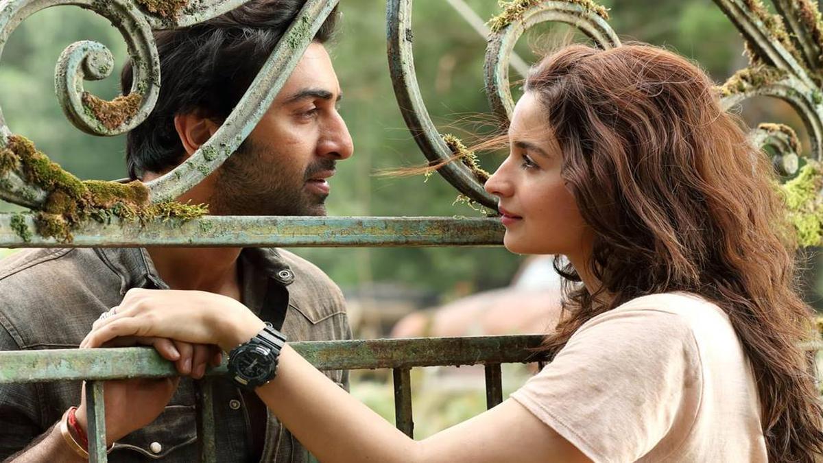 Ranbir Kapoor apologises for ‘phailod’ comment at Alia Bhatt