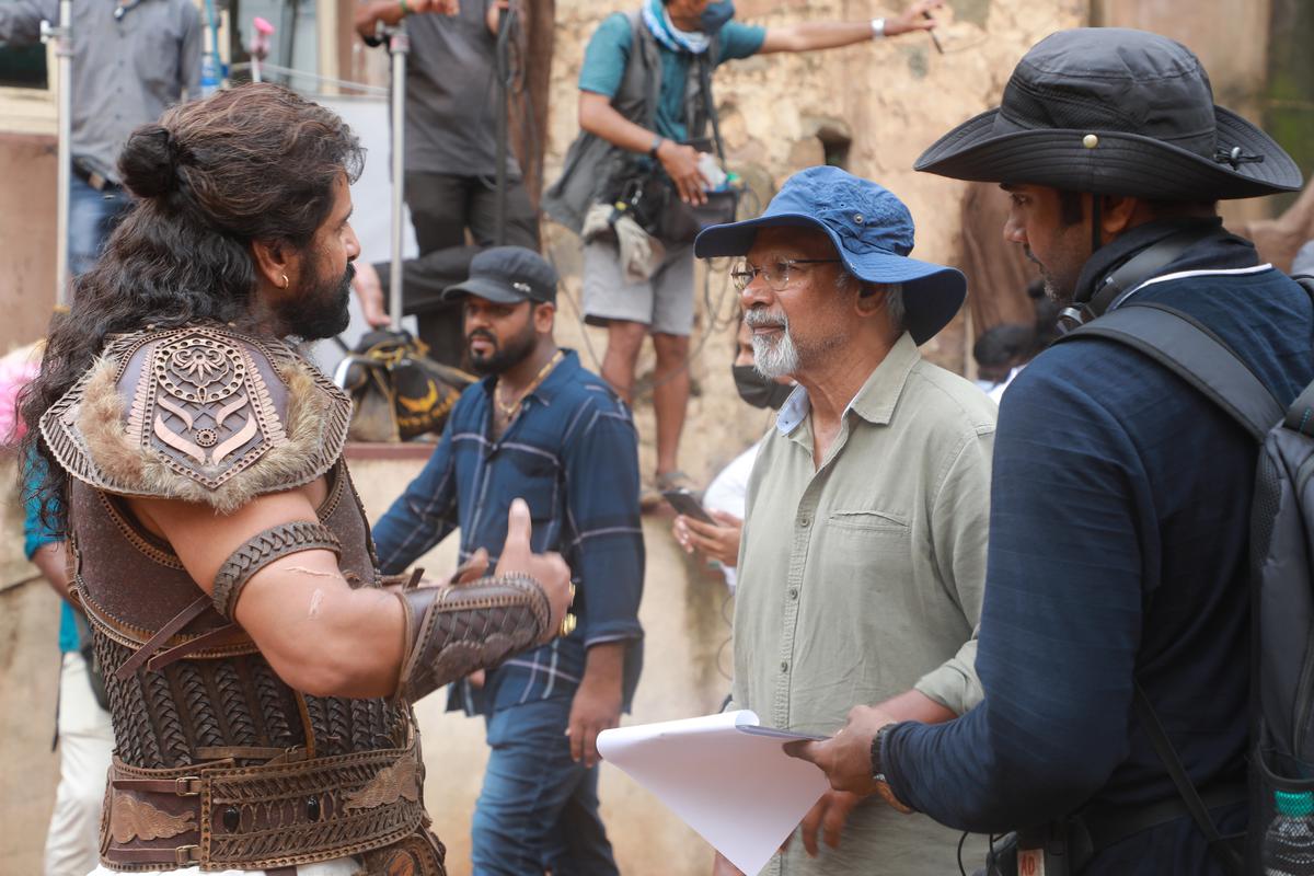 Mani Ratnam on the sets of ‘Ponniyin Selvan: 1’