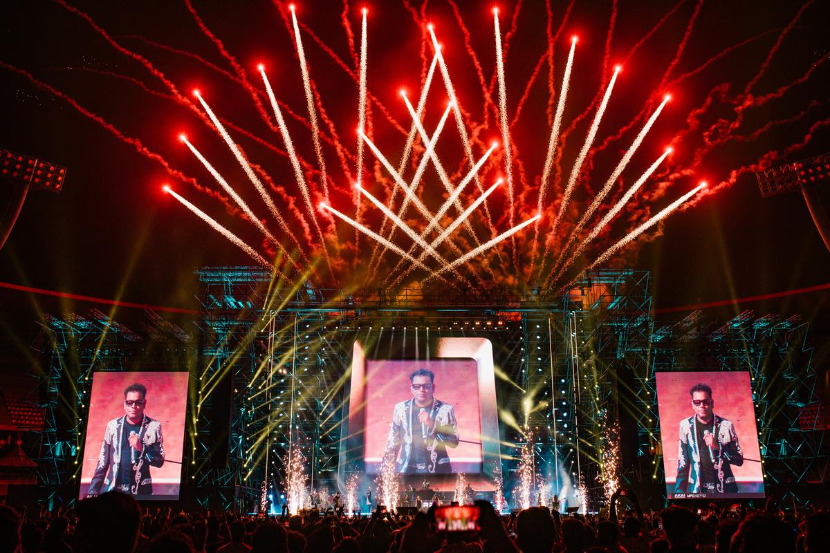 AR Rahman si esibisce al concerto del Wonderment Tour a Chennai il 14 febbraio 2026 AR Rahman si esibisce al concerto del Wonderment Tour a Chennai il 14 febbraio 2026