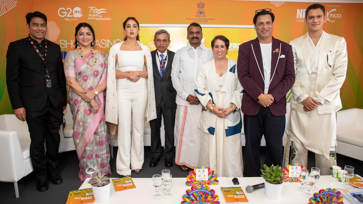 Union Minister of State for I&B inaugurates India pavilion at Marche du Film