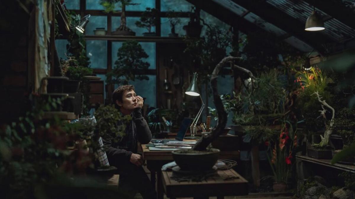 A still from ‘No Other Choice’