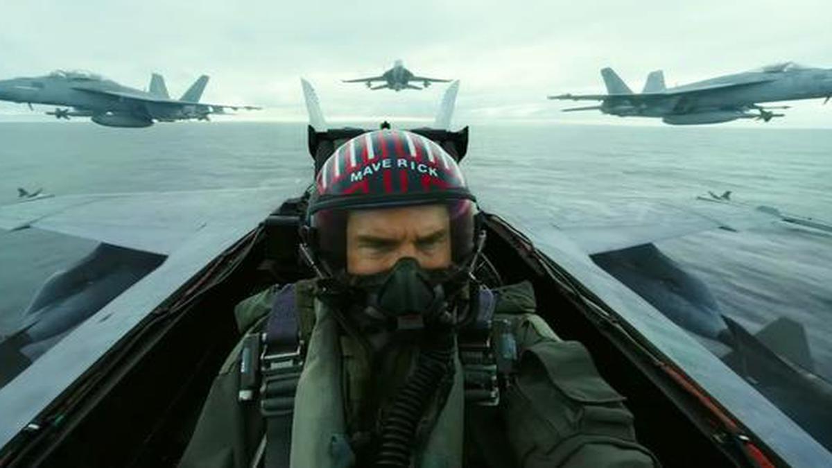 Tom Cruise Surprises Comic Con Fans With ‘top Gun Maverick Trailer The Hindu 5057
