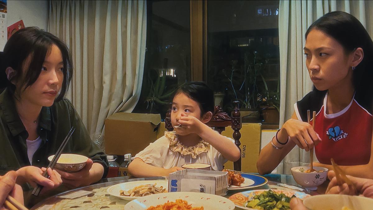 A still from Left-Handed Girl