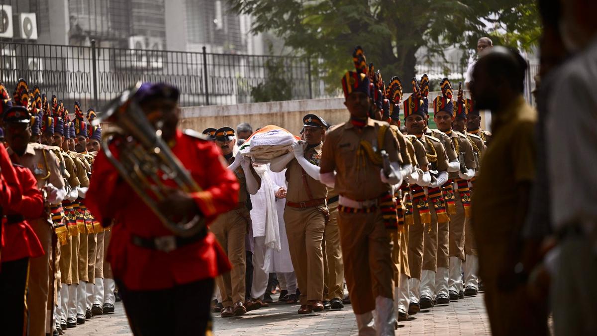 Filmmaker Shyam Benegal cremated with full state honours