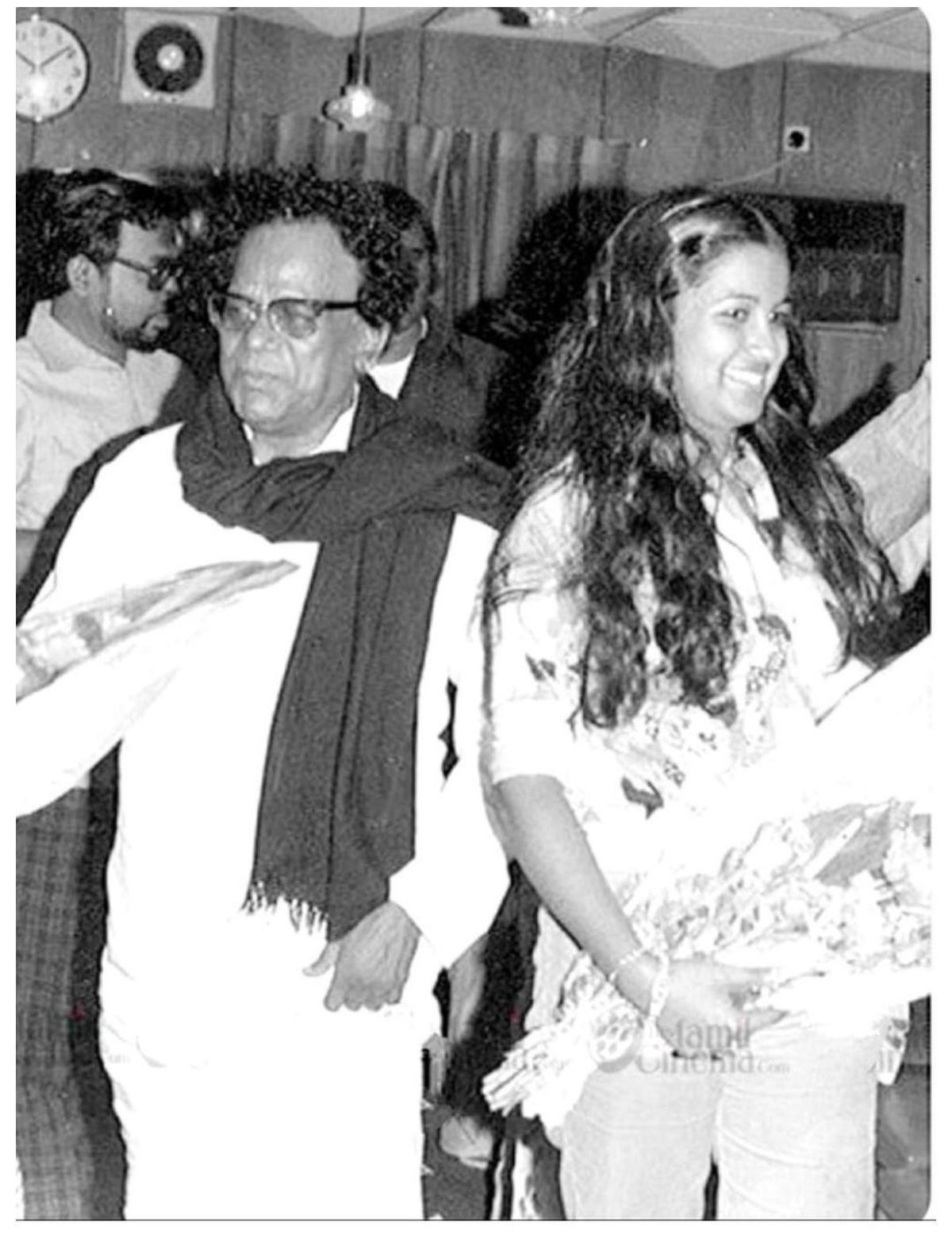 Radikaa Sarathkumar con il suo leggendario attore e politico padre MR Radha.