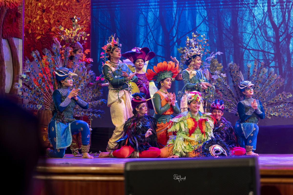 In ‘Rama Katha Vismaya’ a group dancers, dressed as flowers and birds, represented the Dandakaranya forest. In ‘Rama Katha Vismaya’ a group dancers, dressed as flowers and birds, represented the Dandakaranya forest.