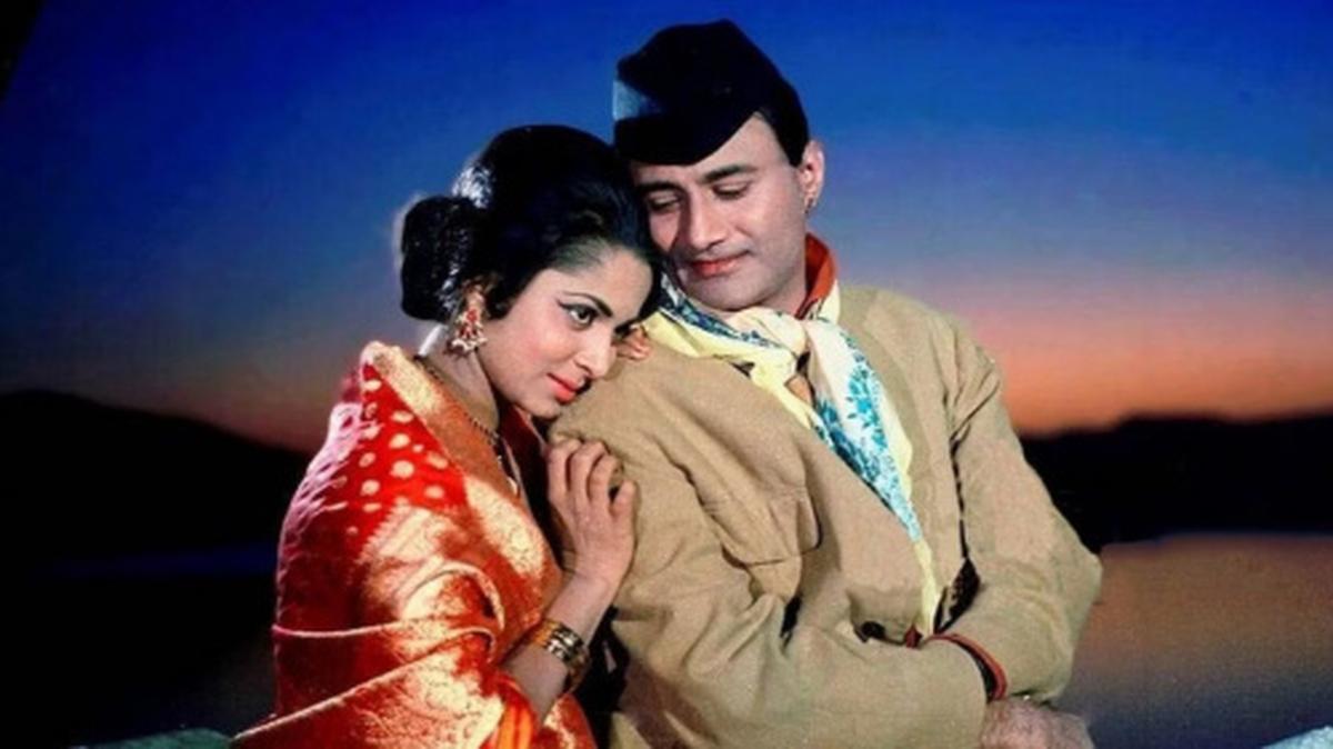 Waheeda Rahman with Dev Anand in Guide.