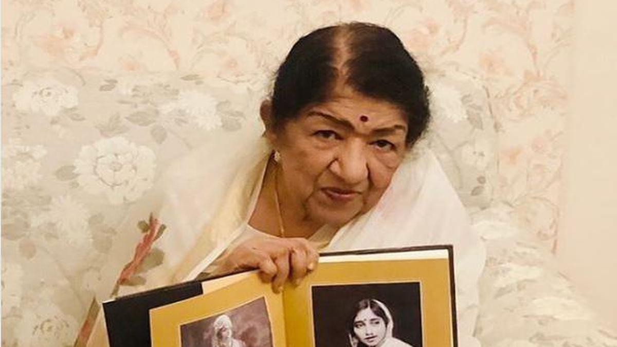 Lata Mangeshkar makes Instagram debut