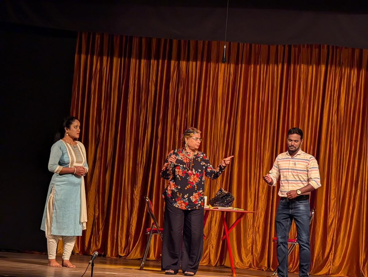 A scene from Prayatna Theatres’s play Oru Kadhai Oru Kolai.