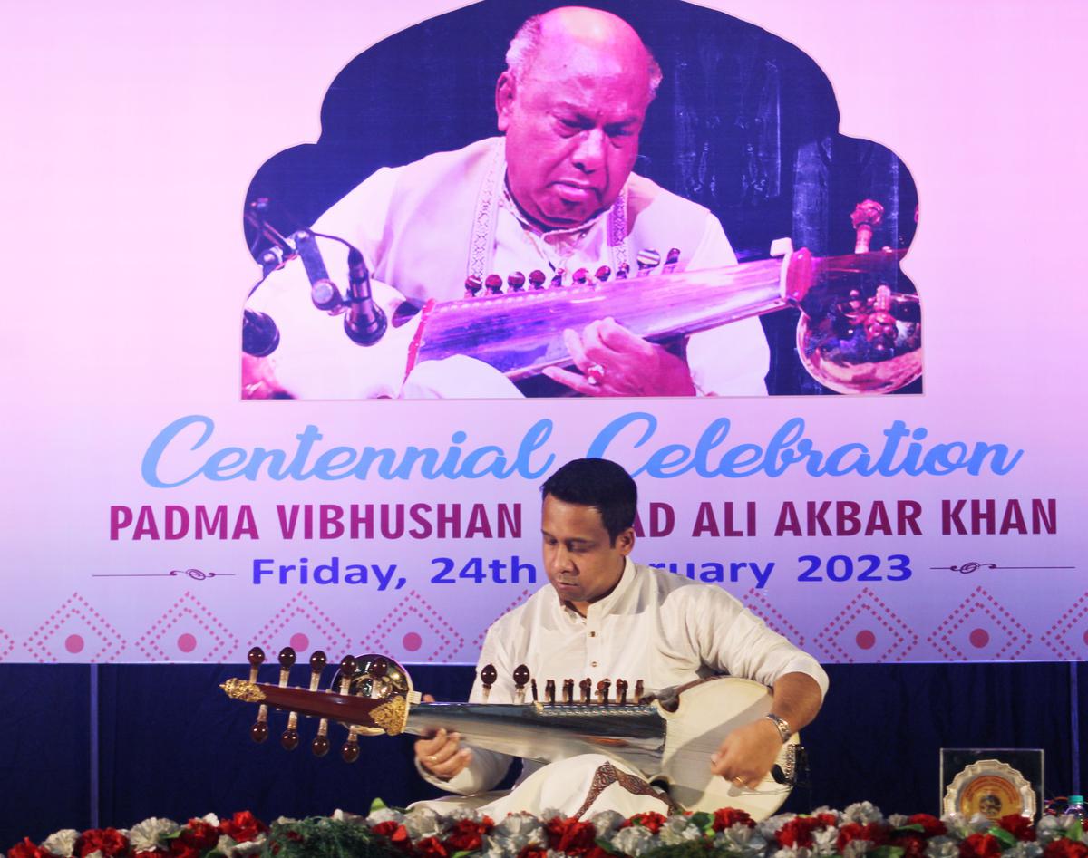 Shiraz Ali Khan’s concert at the Centenary year celebrations of Ustad Ali Akbar Khan, held in Jodhpur. 