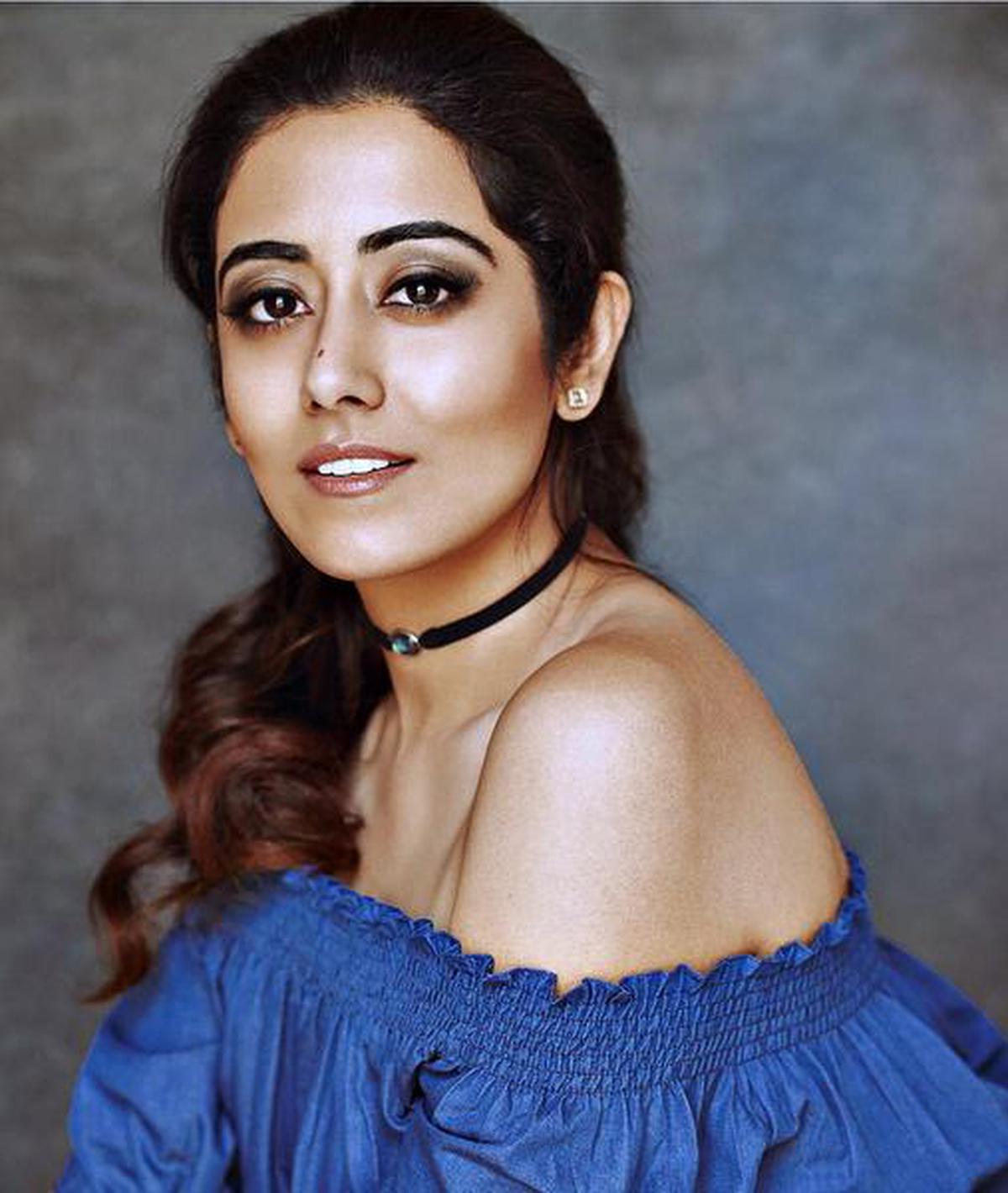 Jonita Gandhi considers herself lucky crooning for Chennai Express