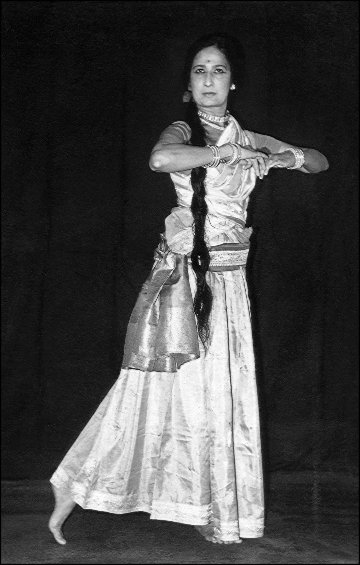 Rohini Bhate during one of her performances. She was known for her groundbreaking works that pushed the boundaries of tradition