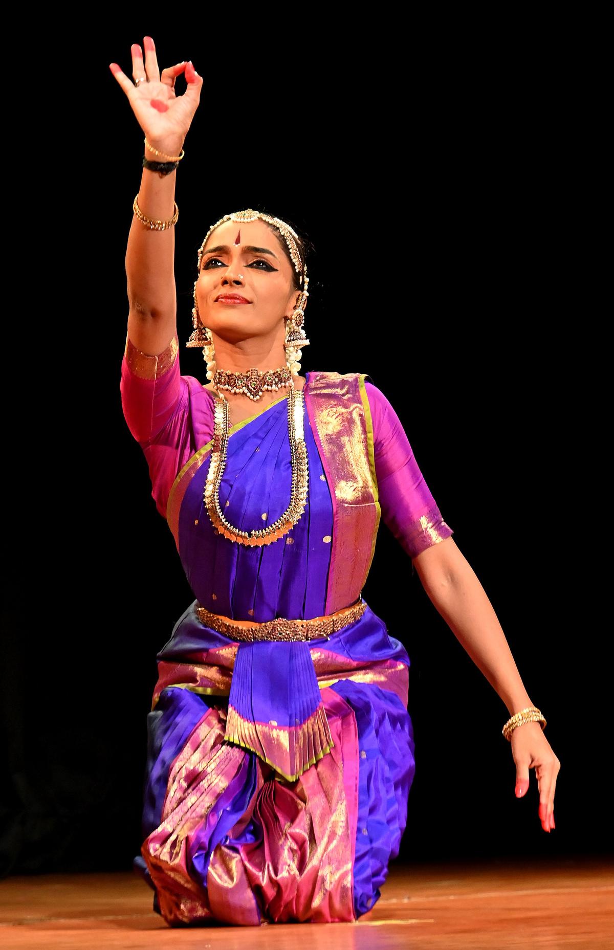 At the Mid-Eyer Dance Festival organized by Sangeet Academy. At the Mid-Eyer Dance Festival organized by Sangeet Academy.
