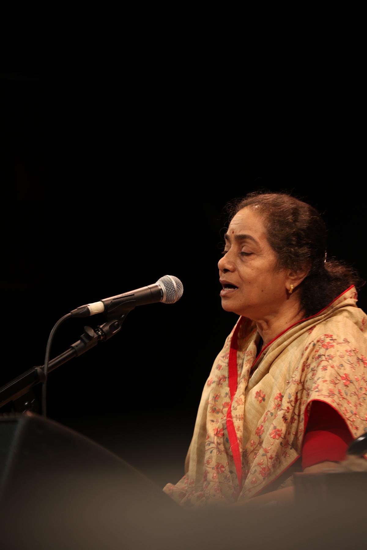 Shruti Sadolikar performing at NCPA’s seminar ‘Aspect of Bhakti in Indian Music Traditions’ held at NCPA’s Experimental Theatre in 2023.