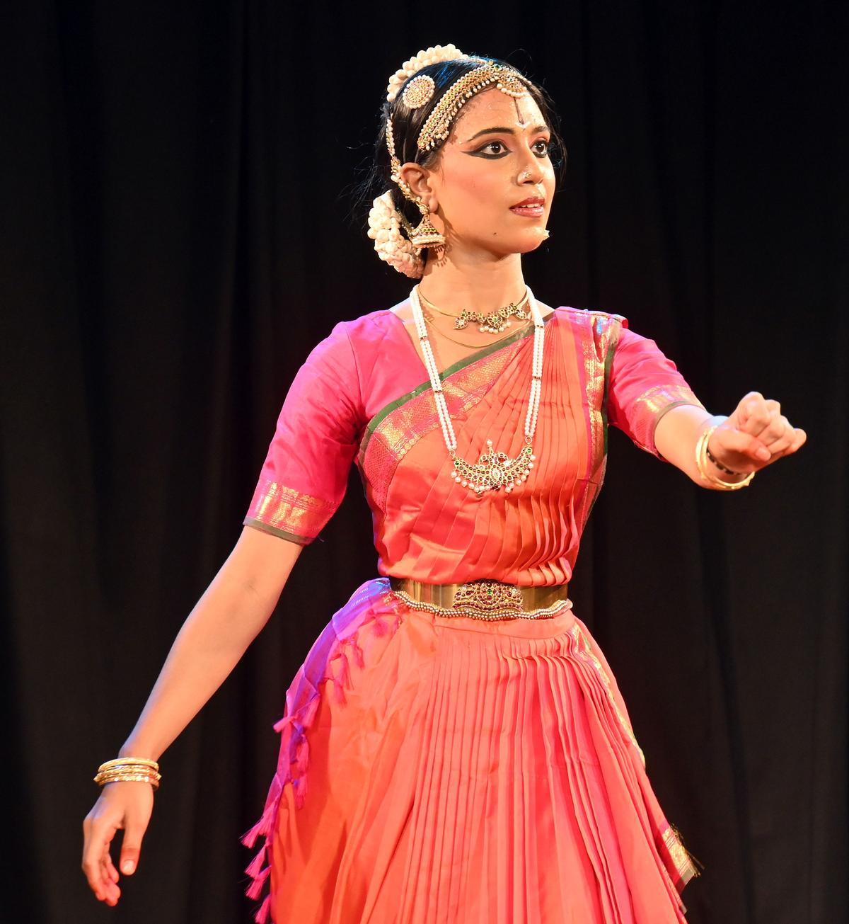dynamic jathis and clear footwork marked Sai Brindha’s performance at the Mid-Year Dance Festival, hosted by The Music Academy. dynamic jathis and clear footwork marked Sai Brindha’s performance at the Mid-Year Dance Festival, hosted by The Music Academy.