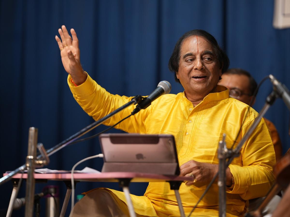 T.N. Seshagopalan demonstrated how the third muktayi swara in the Mohanam kriti ‘Manamohan’ can be interpreted as sahityam also.