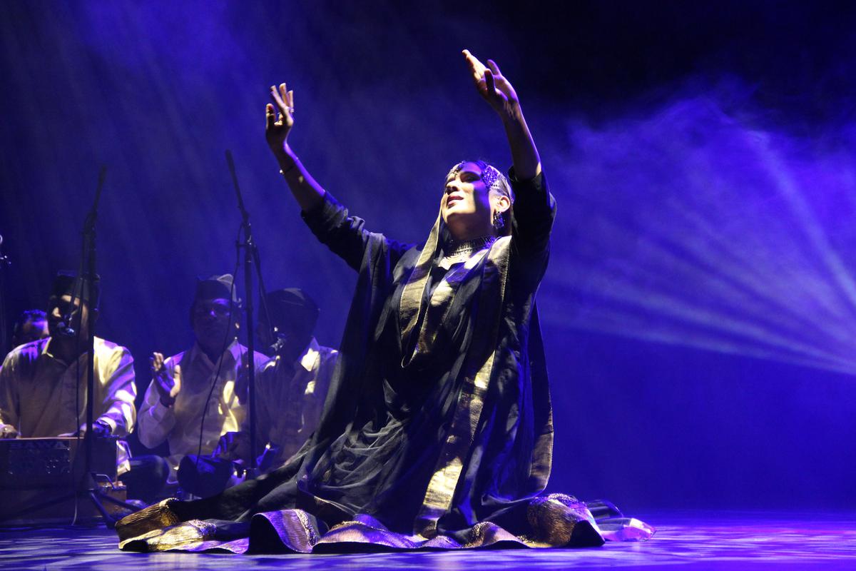 Manjari got in touch with qawwals from Punjab, who could bring alive Bulleh Shah’s verses for the contemporary audience. Manjari  is presenting ‘O Bullayah’ based on Bulleh Shah’s poetry this weekend at the Royal Opera House. 