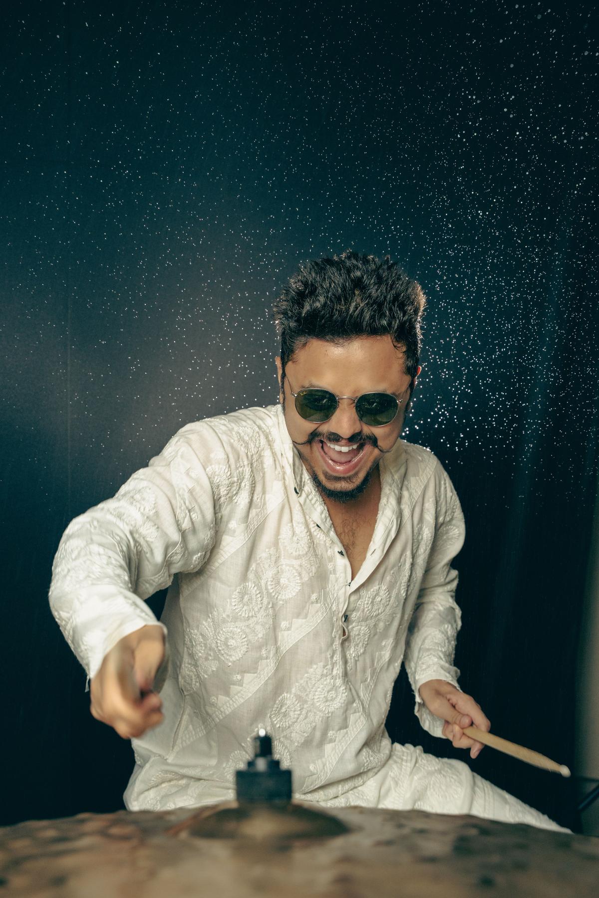 श्रवण सामसी को लगता है कि यह त्योहार लय में नवाचारों के लिए जगह प्रदान करता है। श्रवण सामसी को लगता है कि यह त्योहार लय में नवाचारों के लिए जगह प्रदान करता है।