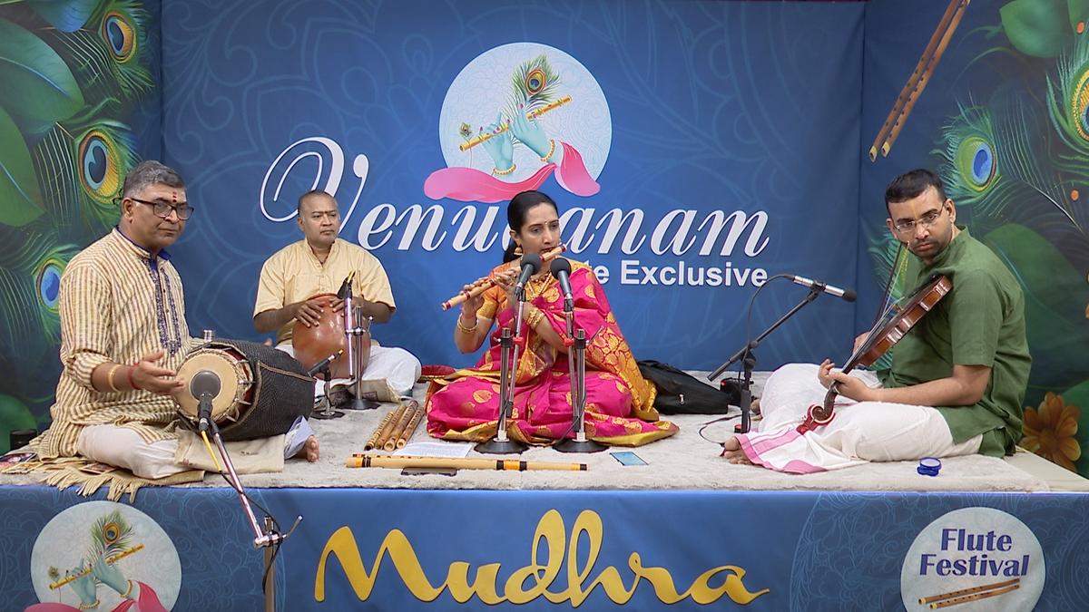 Jayaprada was accompanied by Chidambaram Badrinath on the violin, Melakaveri K. Balaji (mridangam) and Adambakkam K. Sankar (ghatam)