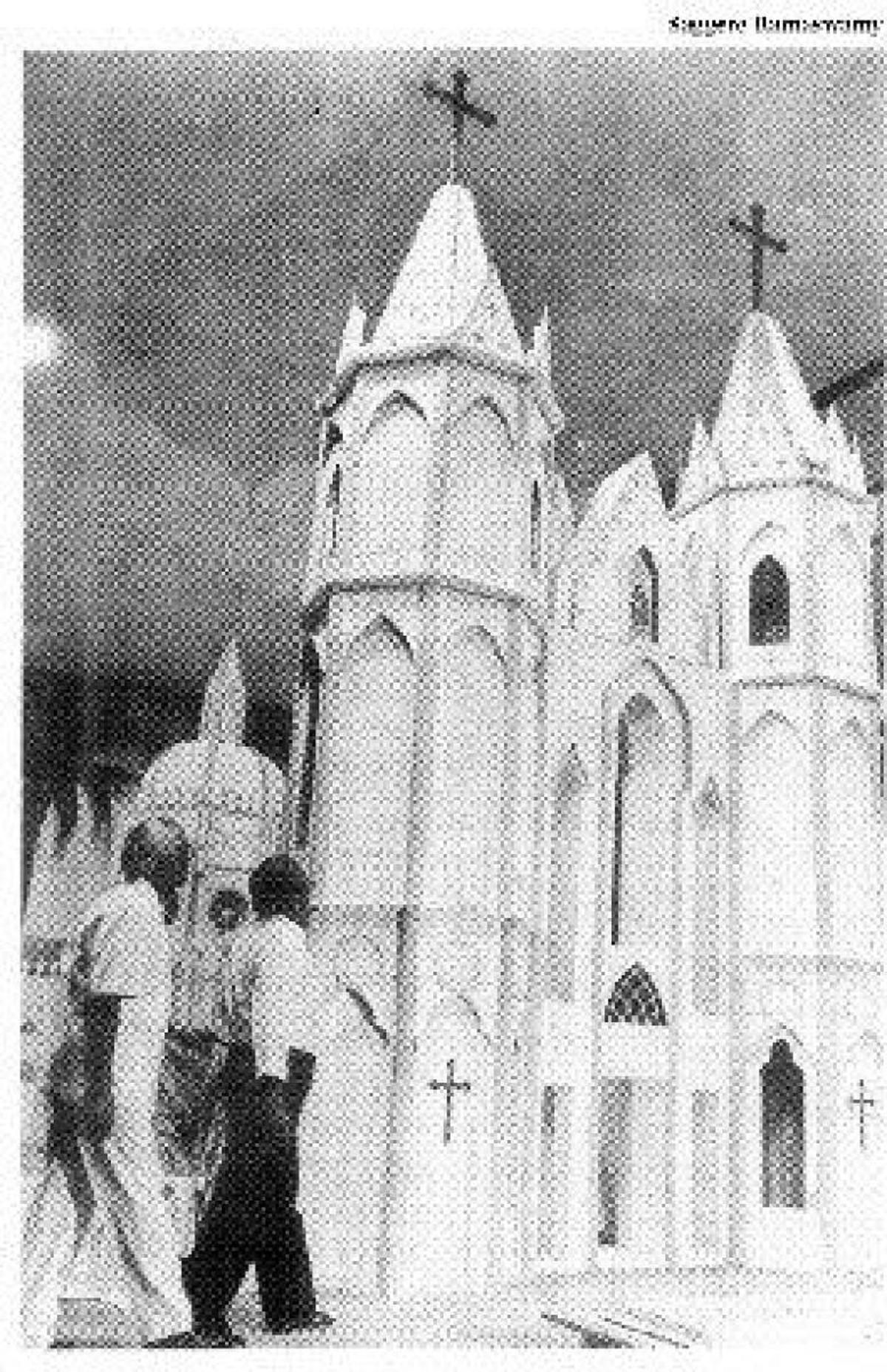 1994: Velankanni Shrine in Bangalore? This is just the 23.5 ft. replica in sugar of the St. Mary’s basilica at Velankanni in Tamil Nadu, the highlight of the 24th annual cake exhibition-cum-sale held by the Nilgiris Mechanised Bakery here. The unique feature of this show is to make cakes resembling historical monuments such as the Taj Mahal, the Mysore Palace, the London Bridge, etc.
