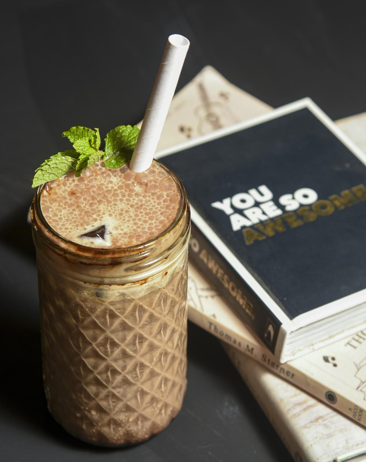 Beverages%20are%20on%20the%20house%20at%20Mauji%20Cafe
