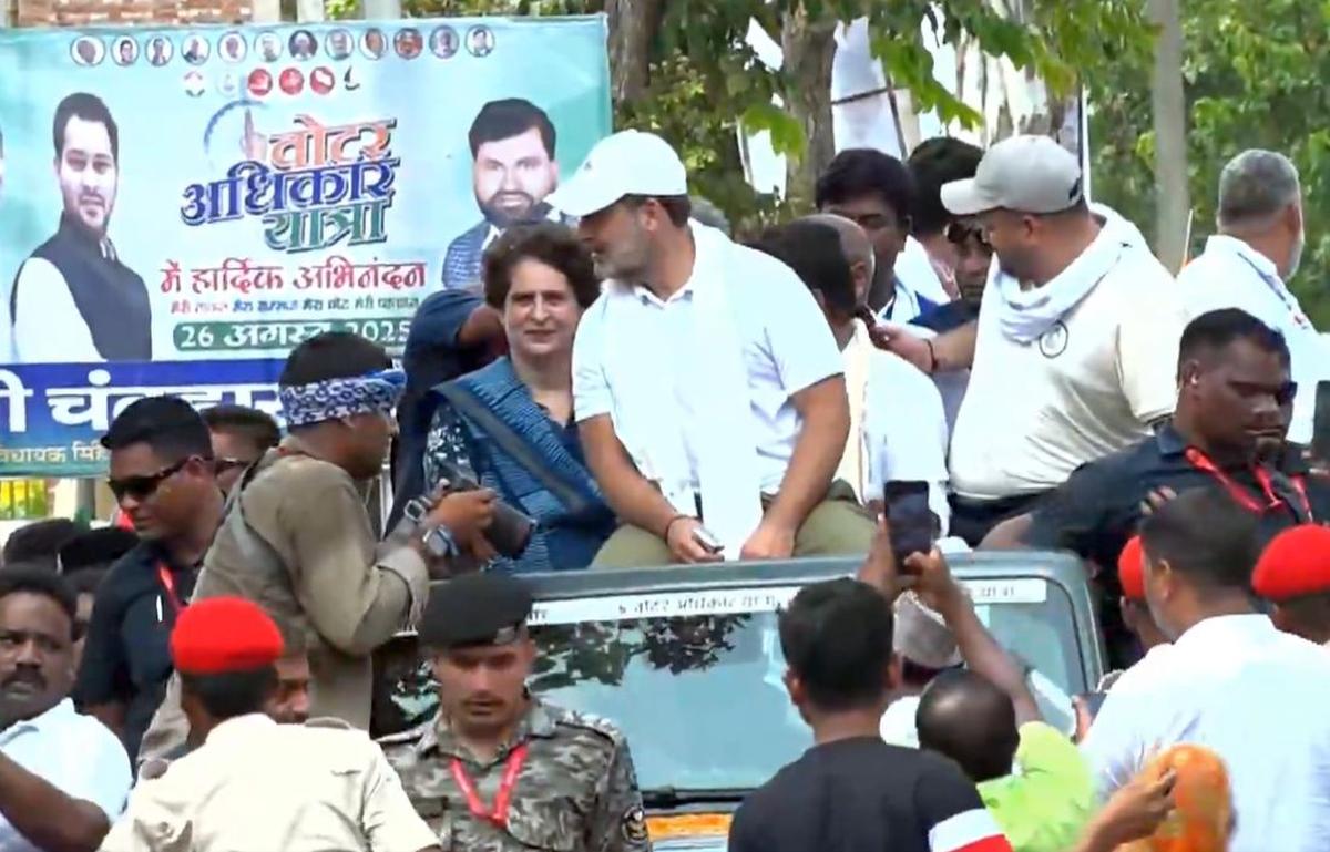 Priyanka Gandhi Vadra joins Rahul Gandhi as the ‘Voter Adhikar Yatra’ resumed on Tuesday (Aug.ust 26, 2025) after a break for a day, in Supaul, Bihar. Videograb: X/@priyankagandhi