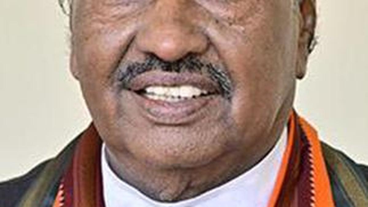 Eshwarappa questions the Election Commission’s silence over Cong. leaders’ statements in Davangere