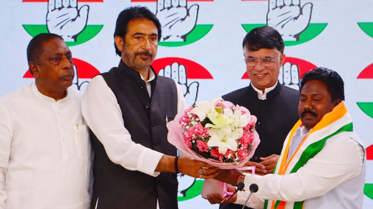 Jharkhand BJP MLA Jai Prakash Bhai Patel joins Congress