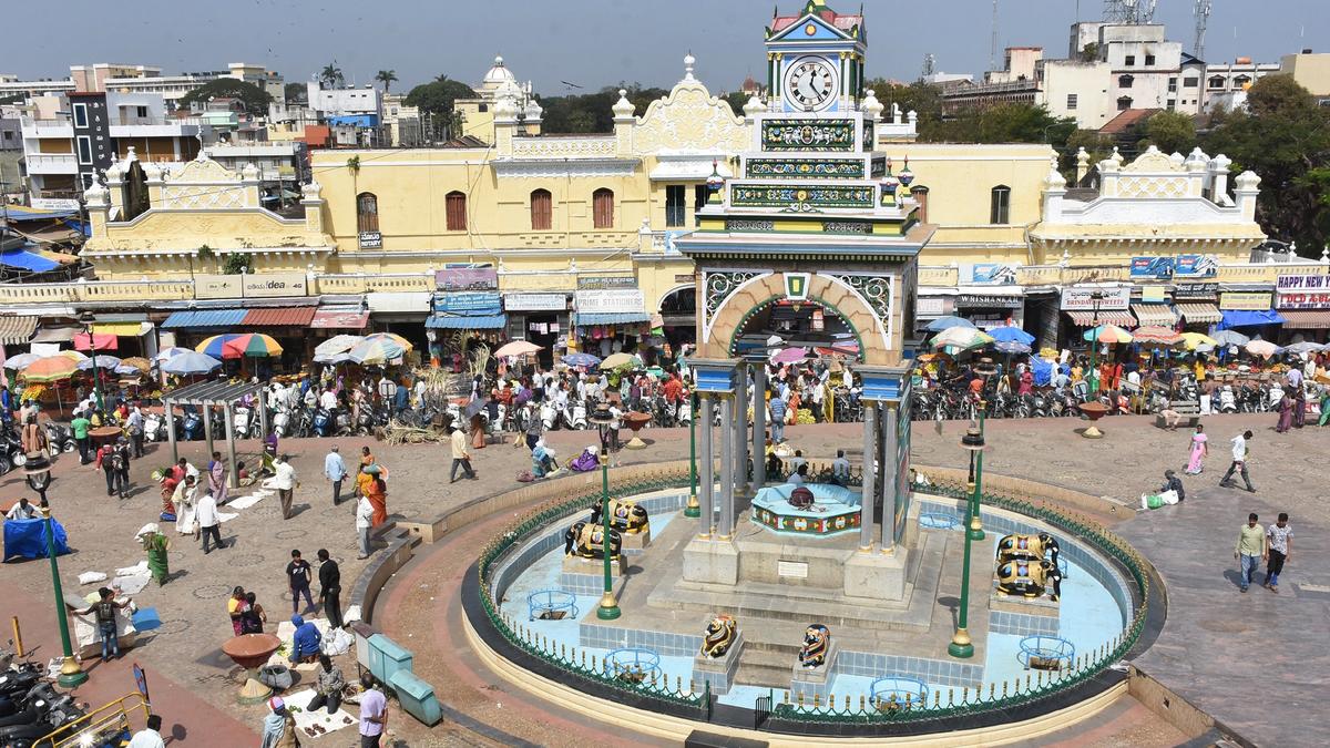 Devaraja Market and Lansdowne Building will be conserved, says Yaduveer