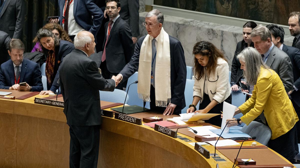 UN Security Council Meets To Vote On Rival Resolutions On Israel-Hamas ...