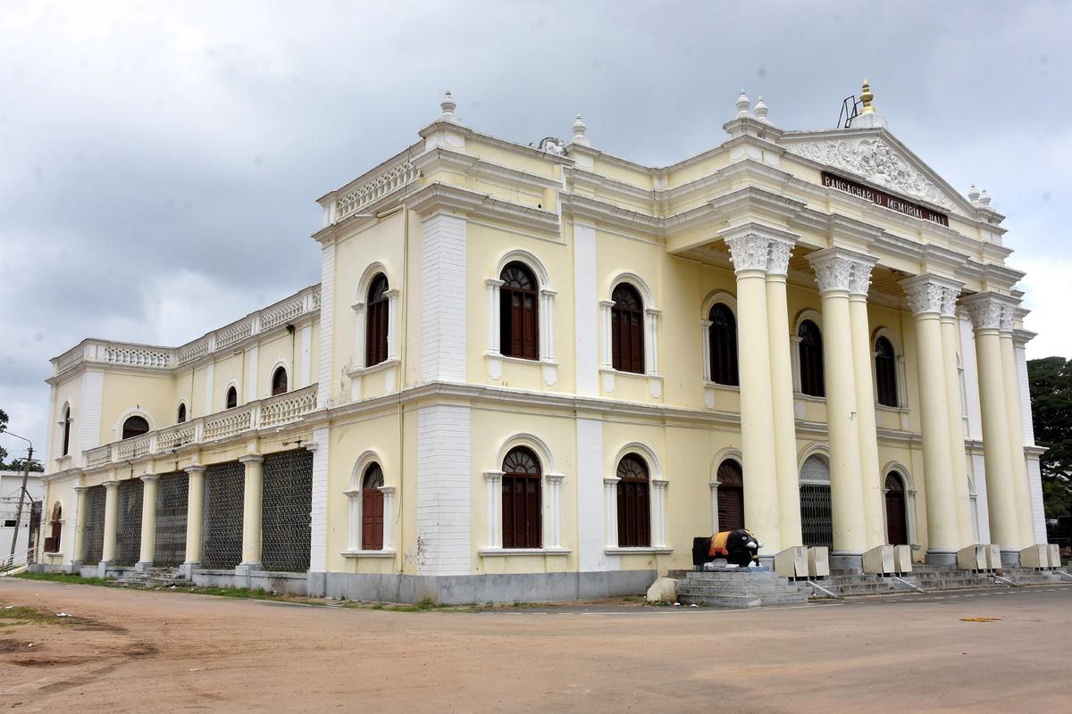 Corpus fund mooted for maintenance of heritage buildings in Mysuru