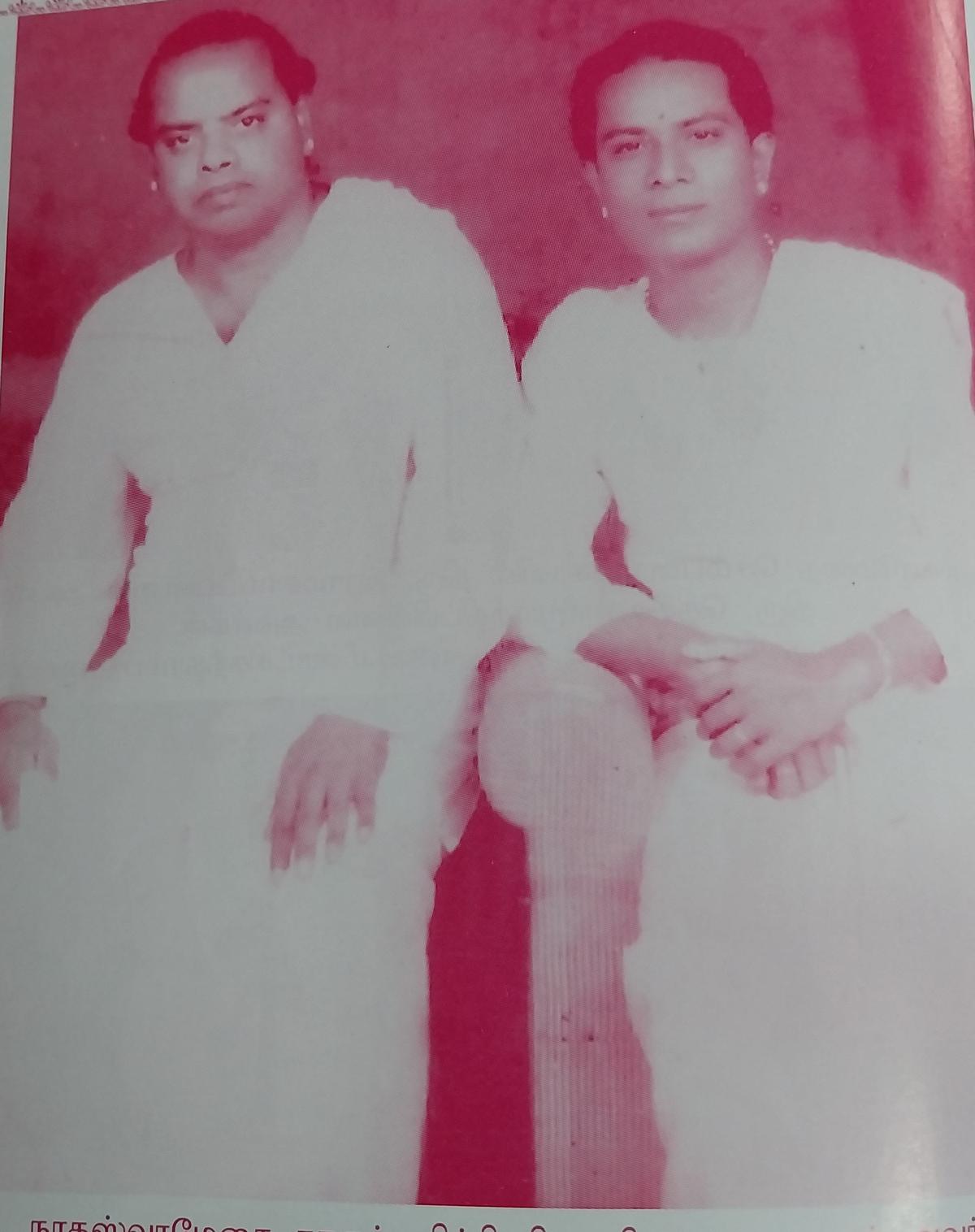 Raghava Pillai with Karukurichi Arunachalam