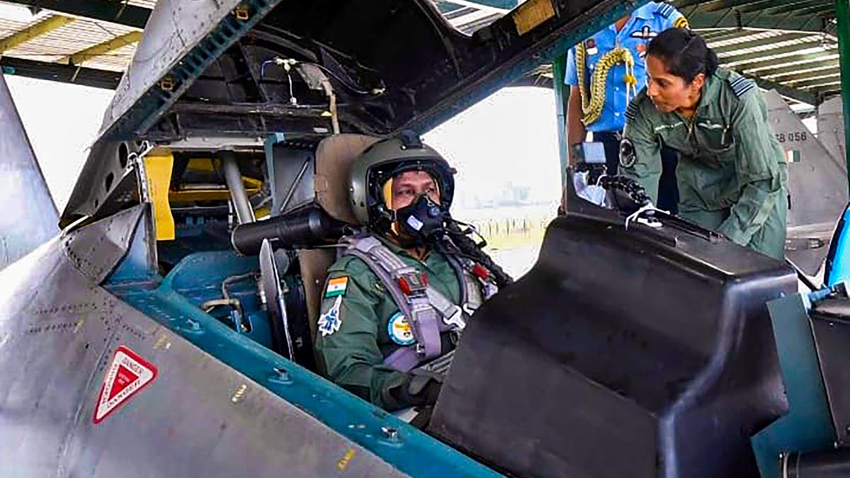 President Murmu takes sortie in SU-30MKI at Tezpur
