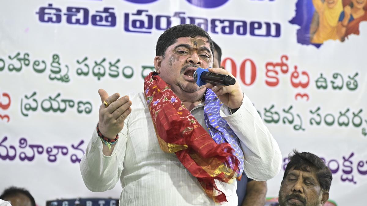 ‘Buffalo’ remark sparks caste row in Telangana Cabinet