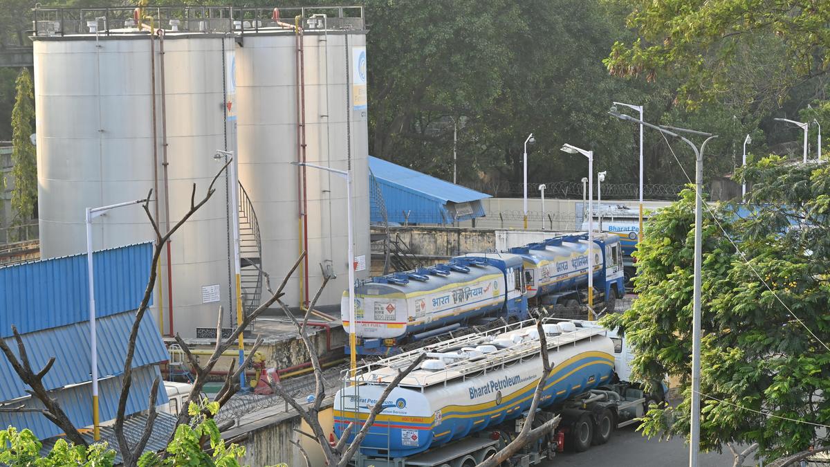 Congress attacks government for permitting ethanol in aircraft fuel