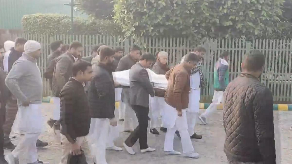 Former Haryana CM Om Prakash Chautala's body kept at family's Teja Khera farmhouse, last rites by afternoon